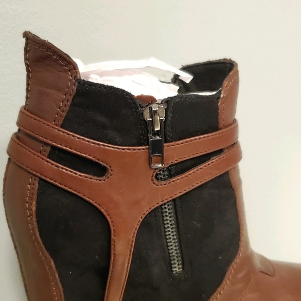 Sam Edelman Brown & Black Buckle Harness Zoe Leather Suede Wedge Ankle Boots sz9 - Picture 11 of 15